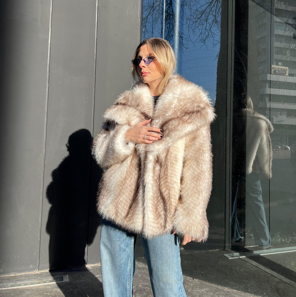 Faux fur with gradient beige colors