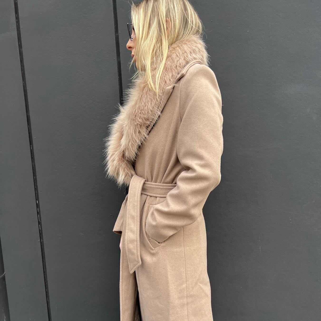 Long coat with faux fur collar