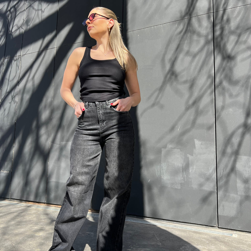 Black wide-leg jeans