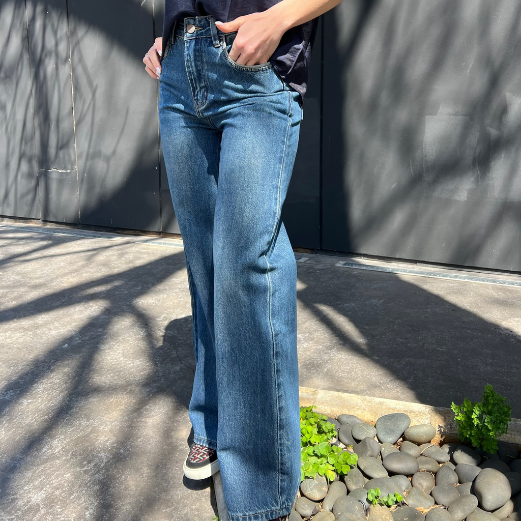 High-waist straight leg denim