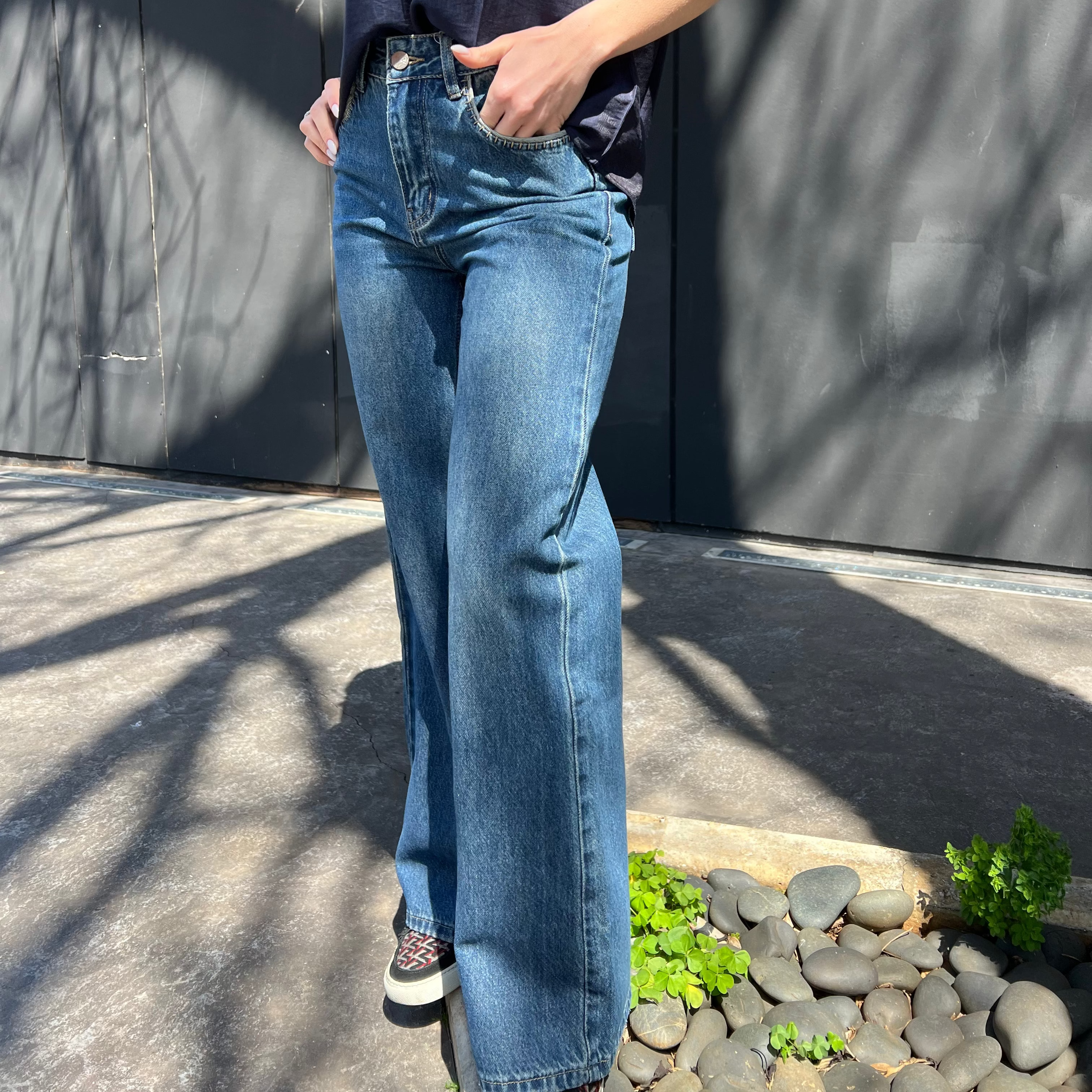 High-waist straight leg denim