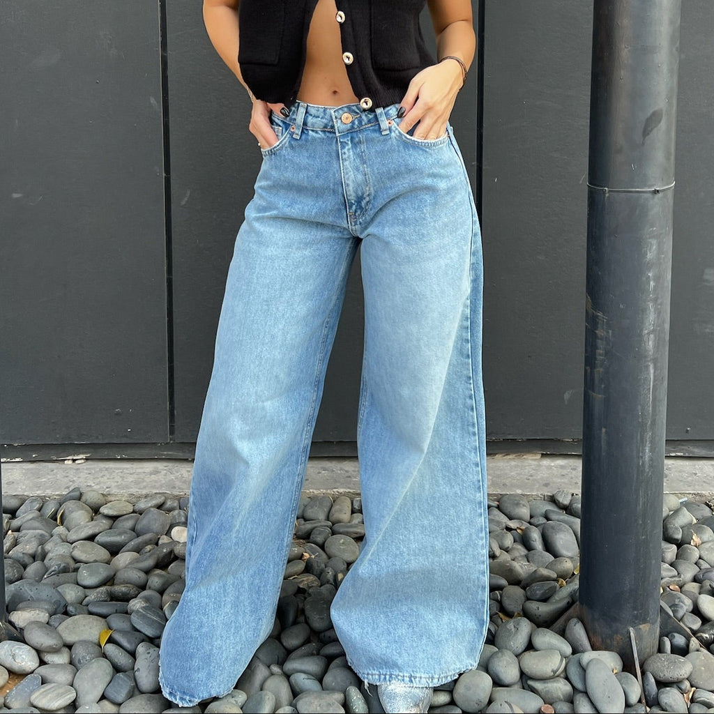 Denim wide-leg jeans