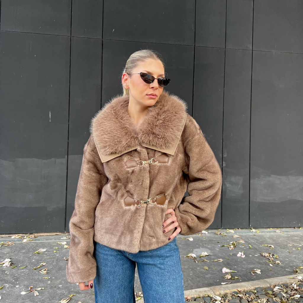 Faux fur buckle jacket