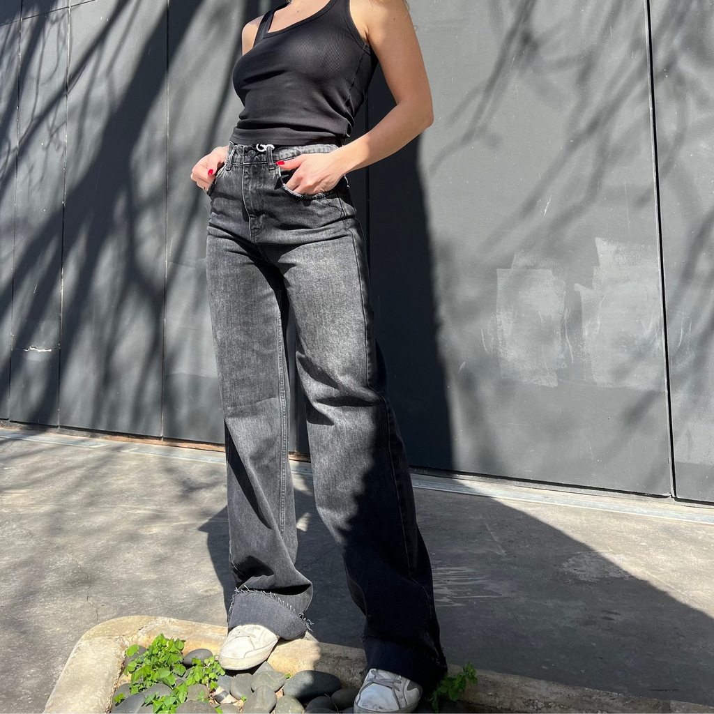 Black wide-leg jeans